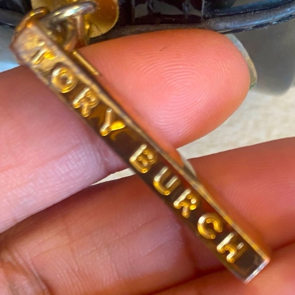 TORY BURCH Black Patent Cosmetic Case, GUC - Picture 3 of 11